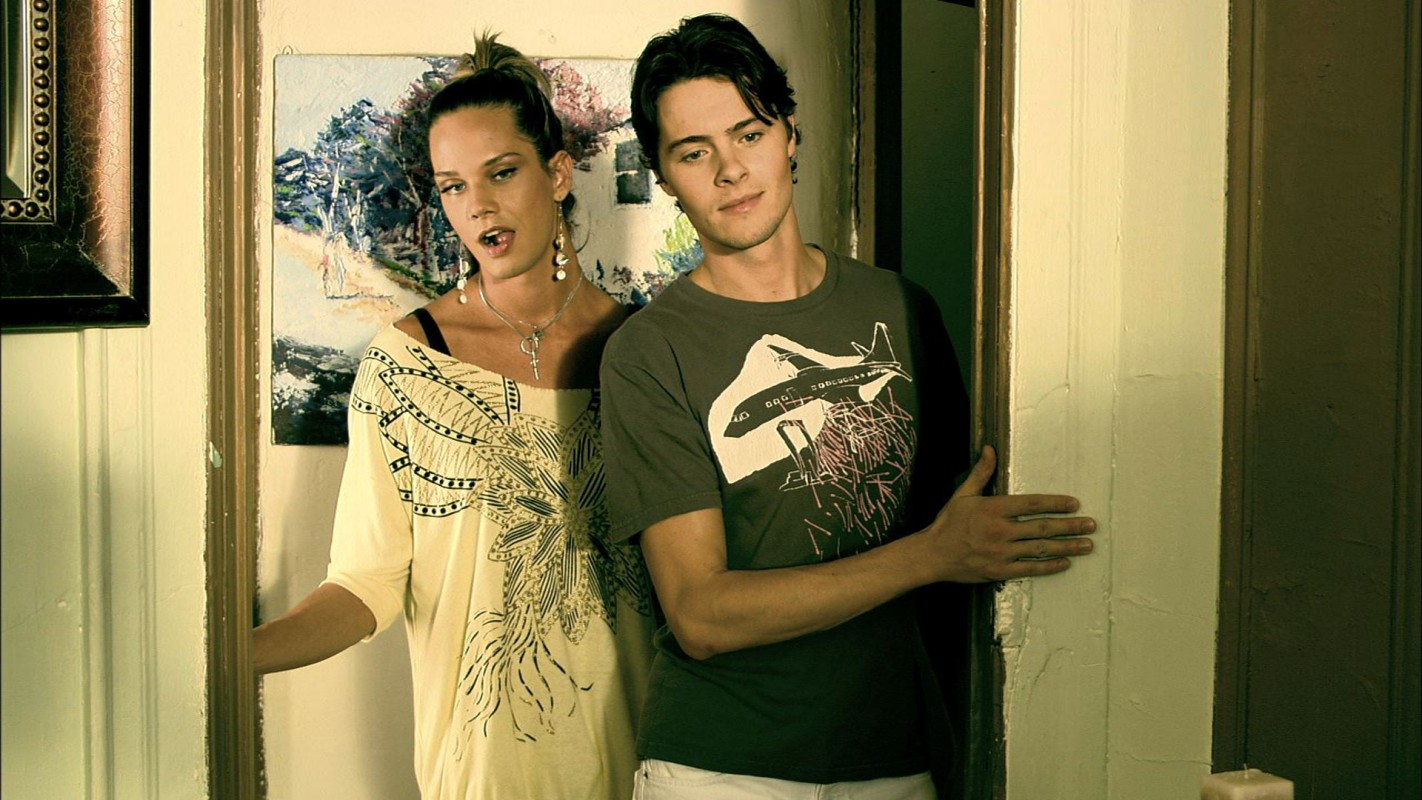 PRO-FUN MEDIA SHOP | Between Love & Goodbye | online kaufen